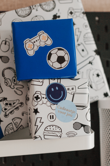 0037016kp stickers 40x40mm voetbal 250pr